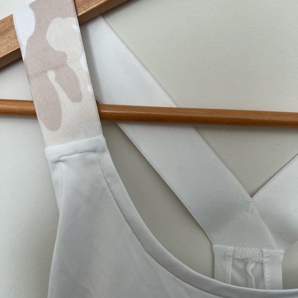 Nike Racerback Workout Top - Picture 4 of 10